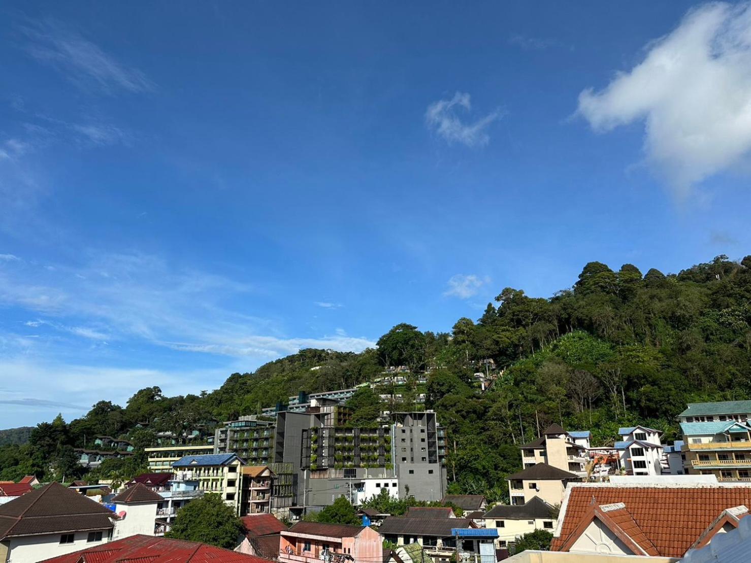 Baan Kingkeaw Thamdee Patong Hotel Luaran gambar